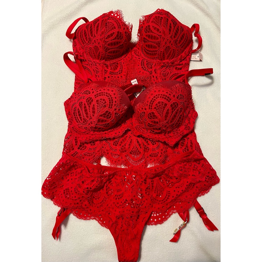 NWT red lace Corset top, bra, and panty set